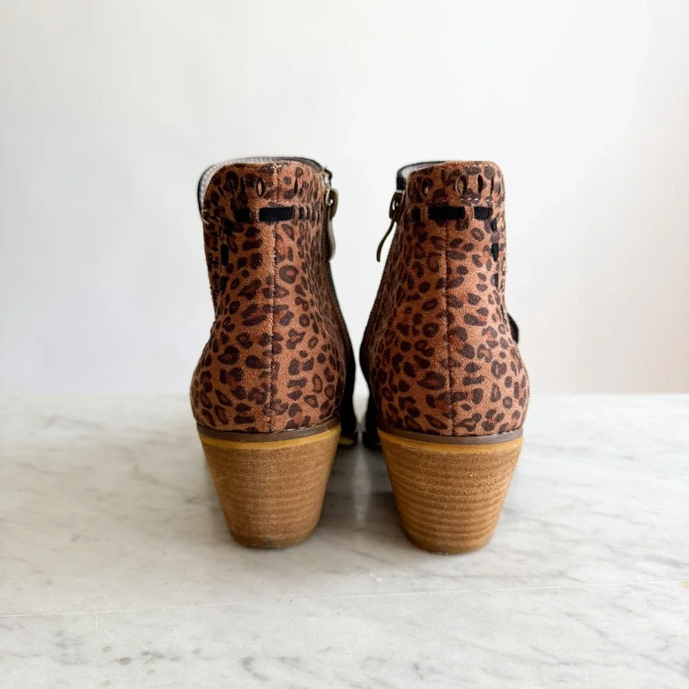 Corky's Boutique Index black leopard vegan suede‎ leather ankle boots size 7